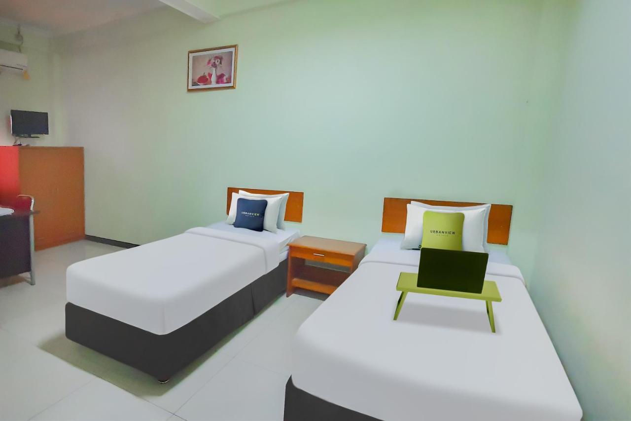 Urbanview Hotel Bartu Moh Toha Bandung By Reddoorz Exterior foto